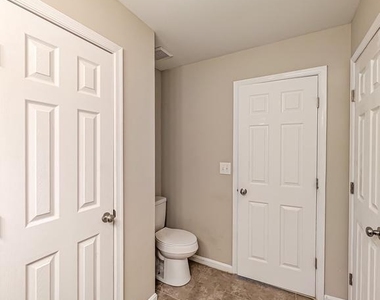 21530 Warwick Court - Photo Thumbnail 29
