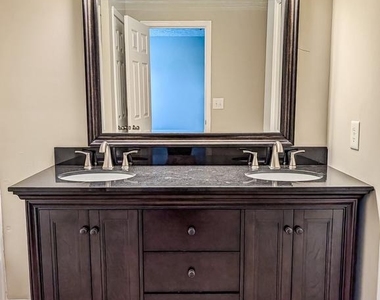21530 Warwick Court - Photo Thumbnail 31
