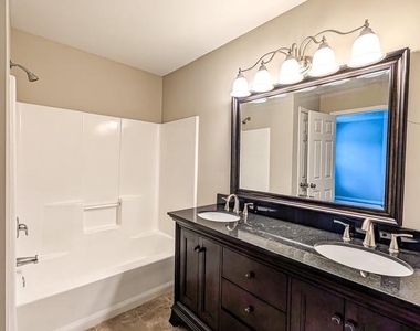 21530 Warwick Court - Photo Thumbnail 28