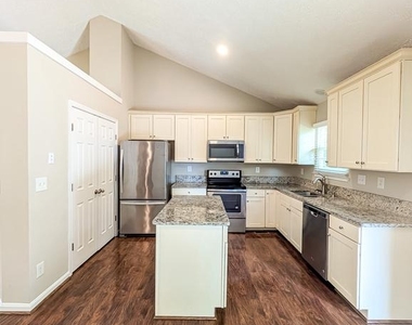 21530 Warwick Court - Photo Thumbnail 2