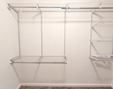 21530 Warwick Court - Photo Thumbnail 32