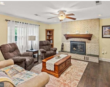 12007 Twin Cedar Lane - Photo Thumbnail 9