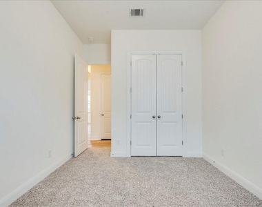 5309 Anaheim Ave - Photo Thumbnail 22