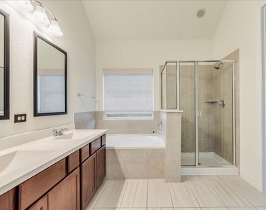5309 Anaheim Ave - Photo Thumbnail 15