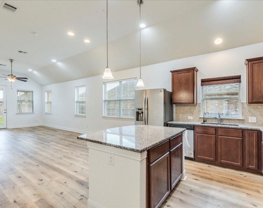 5309 Anaheim Ave - Photo Thumbnail 2