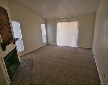 1906 West Loop - Photo Thumbnail 2