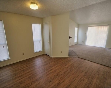 1906 West Loop - Photo Thumbnail 1