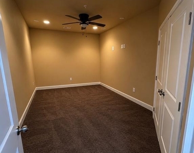 2511 Sir Michael Place - Photo Thumbnail 13