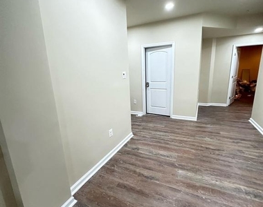 2511 Sir Michael Place - Photo Thumbnail 1