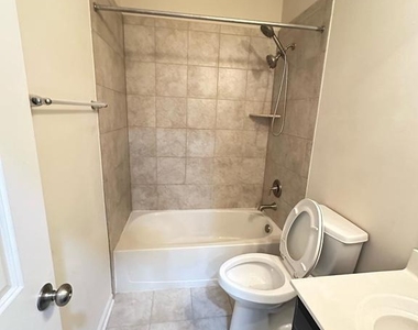 2511 Sir Michael Place - Photo Thumbnail 8