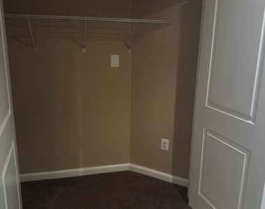 2511 Sir Michael Place - Photo Thumbnail 12