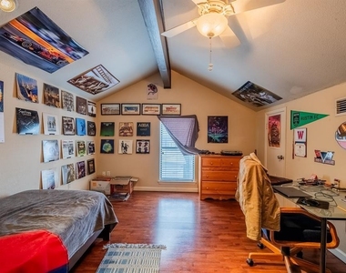 3506 Speedway St - Photo Thumbnail 4
