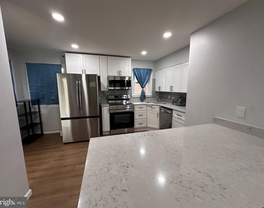 6407 85th Avenue - Photo Thumbnail 1