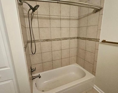 9811 Lake Pointe Court - Photo Thumbnail 27