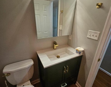 9811 Lake Pointe Court - Photo Thumbnail 35