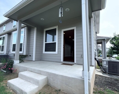 11216 Gadsen Ln - Photo Thumbnail 34