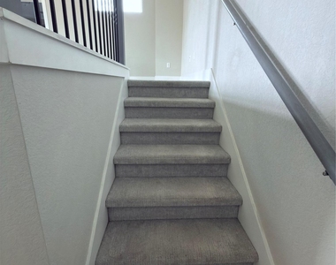 11216 Gadsen Ln - Photo Thumbnail 11