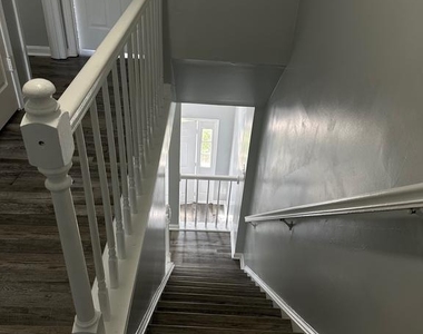 8516 Grandhaven Avenue - Photo Thumbnail 7