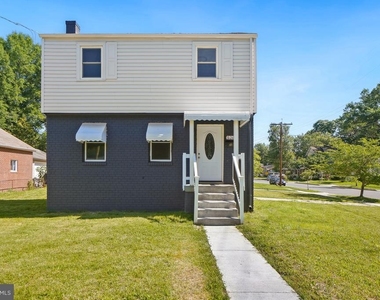 5204 Lackawanna Street - Photo Thumbnail 16