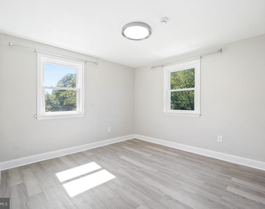 5204 Lackawanna Street - Photo Thumbnail 34