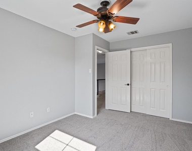 1713 Darjeeling Dr - Photo Thumbnail 22