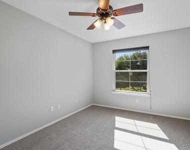 1713 Darjeeling Dr - Photo Thumbnail 21