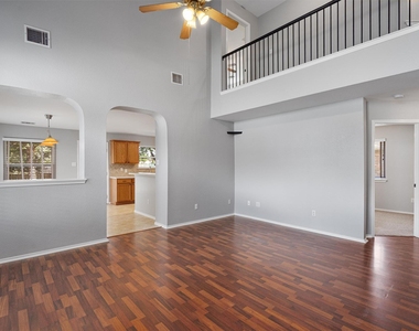 1713 Darjeeling Dr - Photo Thumbnail 4