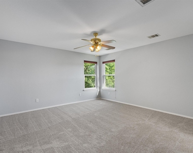 1713 Darjeeling Dr - Photo Thumbnail 15
