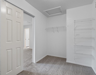 1713 Darjeeling Dr - Photo Thumbnail 20