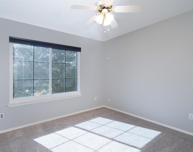 1713 Darjeeling Dr - Photo Thumbnail 25