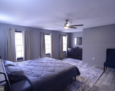 4904 Forest Creek Court - Photo Thumbnail 24