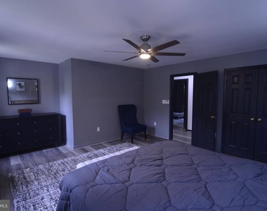 4904 Forest Creek Court - Photo Thumbnail 23