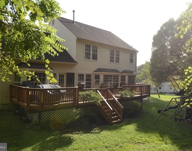 4904 Forest Creek Court - Photo Thumbnail 1