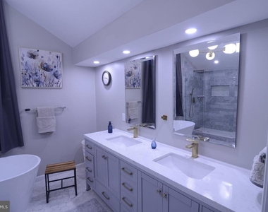 4904 Forest Creek Court - Photo Thumbnail 26