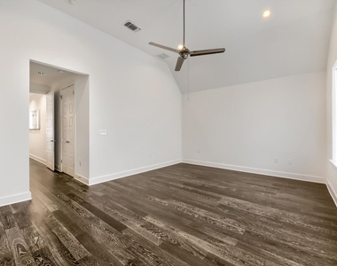 4405 Night Owl Ln - Photo Thumbnail 14