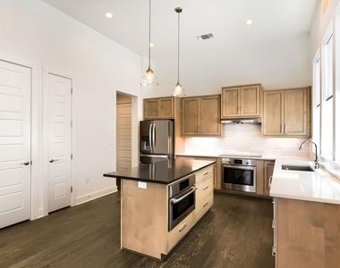 4405 Night Owl Ln - Photo Thumbnail 9