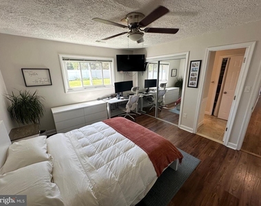 10411 Farrar Avenue - Photo Thumbnail 18