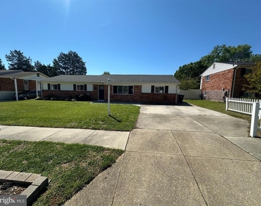 10411 Farrar Avenue - Photo Thumbnail 2