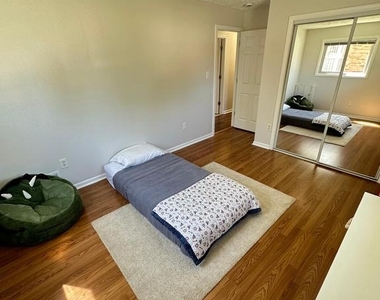 10411 Farrar Avenue - Photo Thumbnail 19