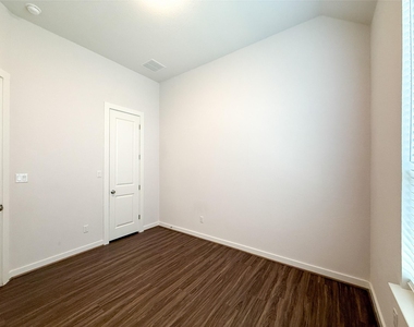 249 Heartleaf Rd - Photo Thumbnail 21