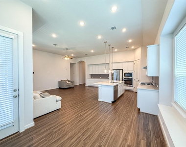249 Heartleaf Rd - Photo Thumbnail 11