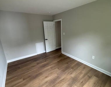 5853 Suitland Road - Photo Thumbnail 9