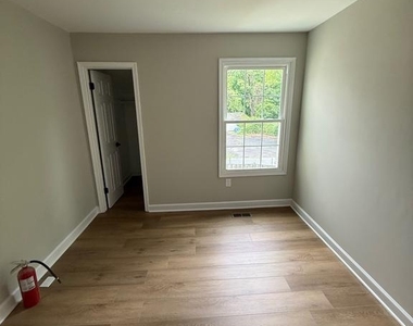 5853 Suitland Road - Photo Thumbnail 11
