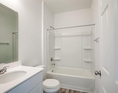 812 Black Alder St - Photo Thumbnail 18