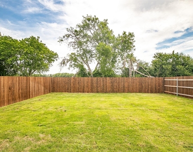 812 Black Alder St - Photo Thumbnail 28