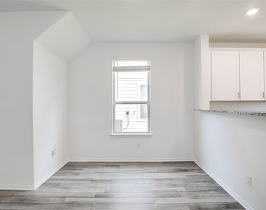 812 Black Alder St - Photo Thumbnail 21