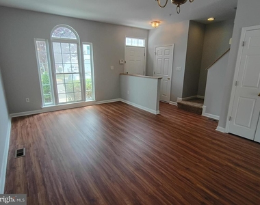 12902 Woods View Street - Photo Thumbnail 4