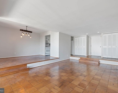 9900 Georgia Avenue - Photo Thumbnail 4