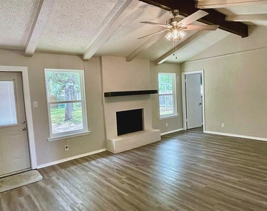 13504 Lois Ln - Photo Thumbnail 13