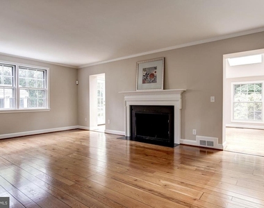 5013 Brookdale Road - Photo Thumbnail 5